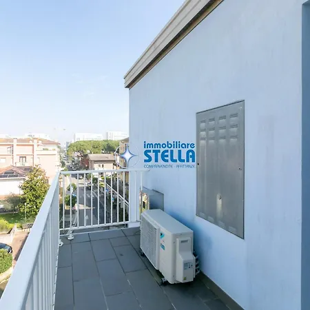 Adriatica Apartman *